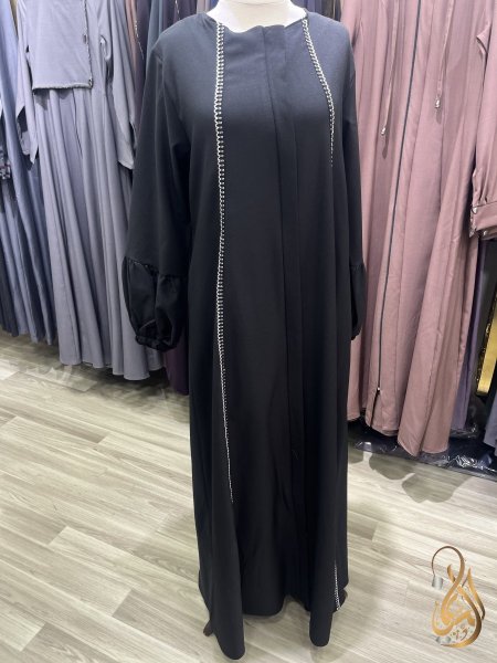 أسود