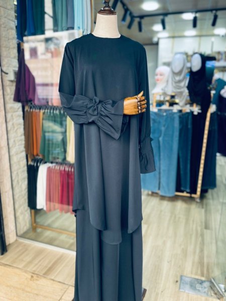 أخضر غامق