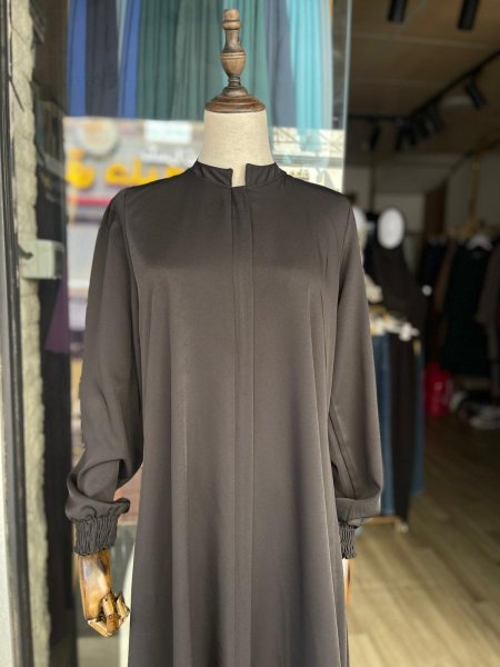 عباية سادة ناعمة لون أسود